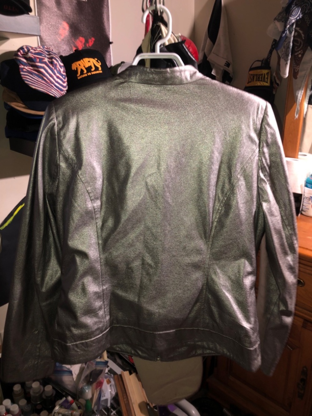 Silver Jacket - Picture 3 of 3